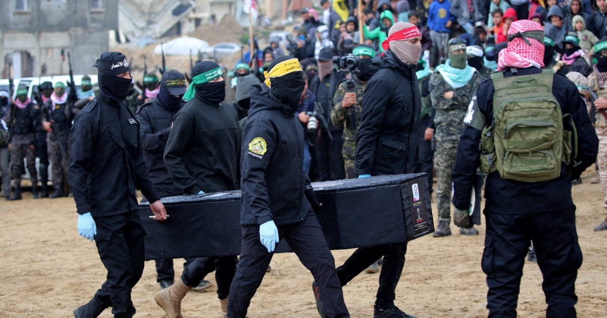 Tensión en Gaza, 13 cuerpos de rehenes retenidos